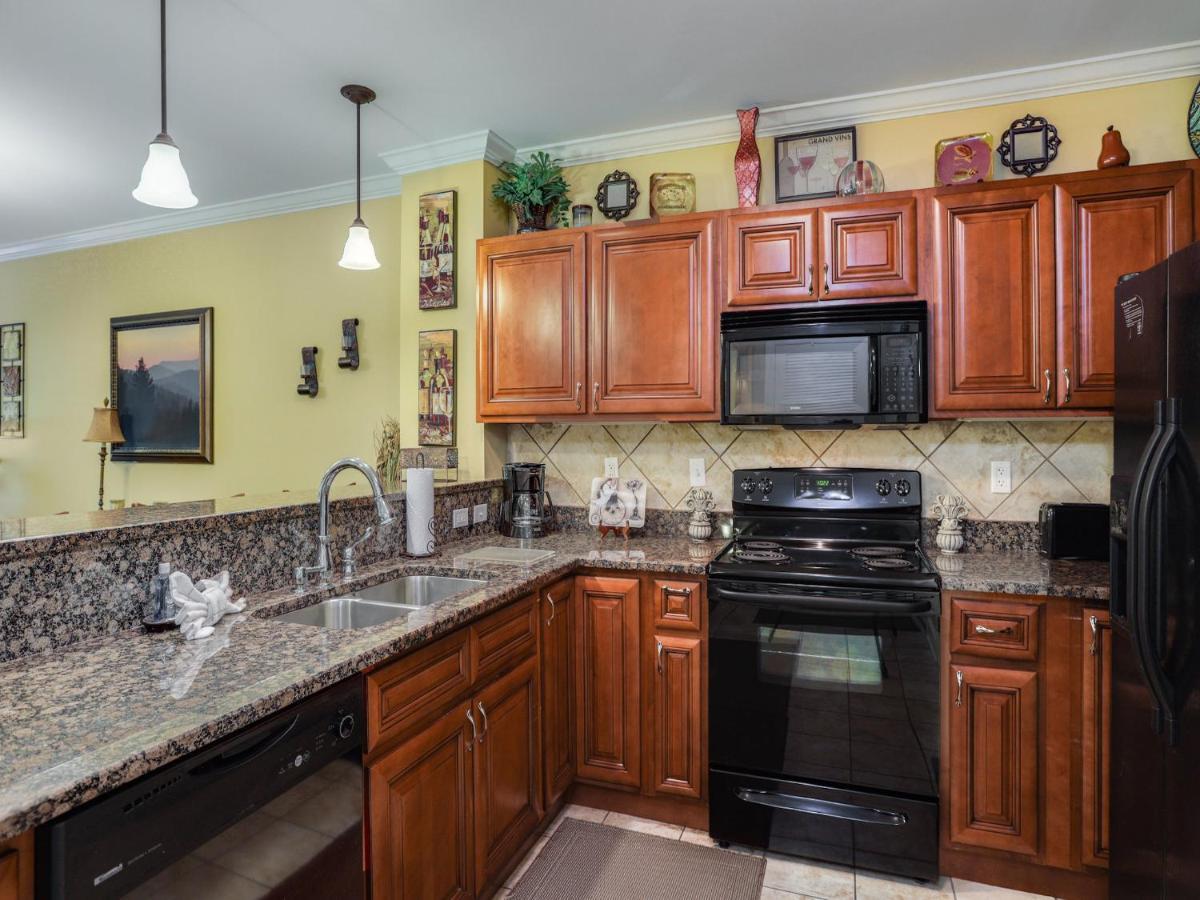 Downtown Delight, 2 Bedrooms, Pool, Hot Tub, Sleeps 6 Gatlinburg Exteriör bild
