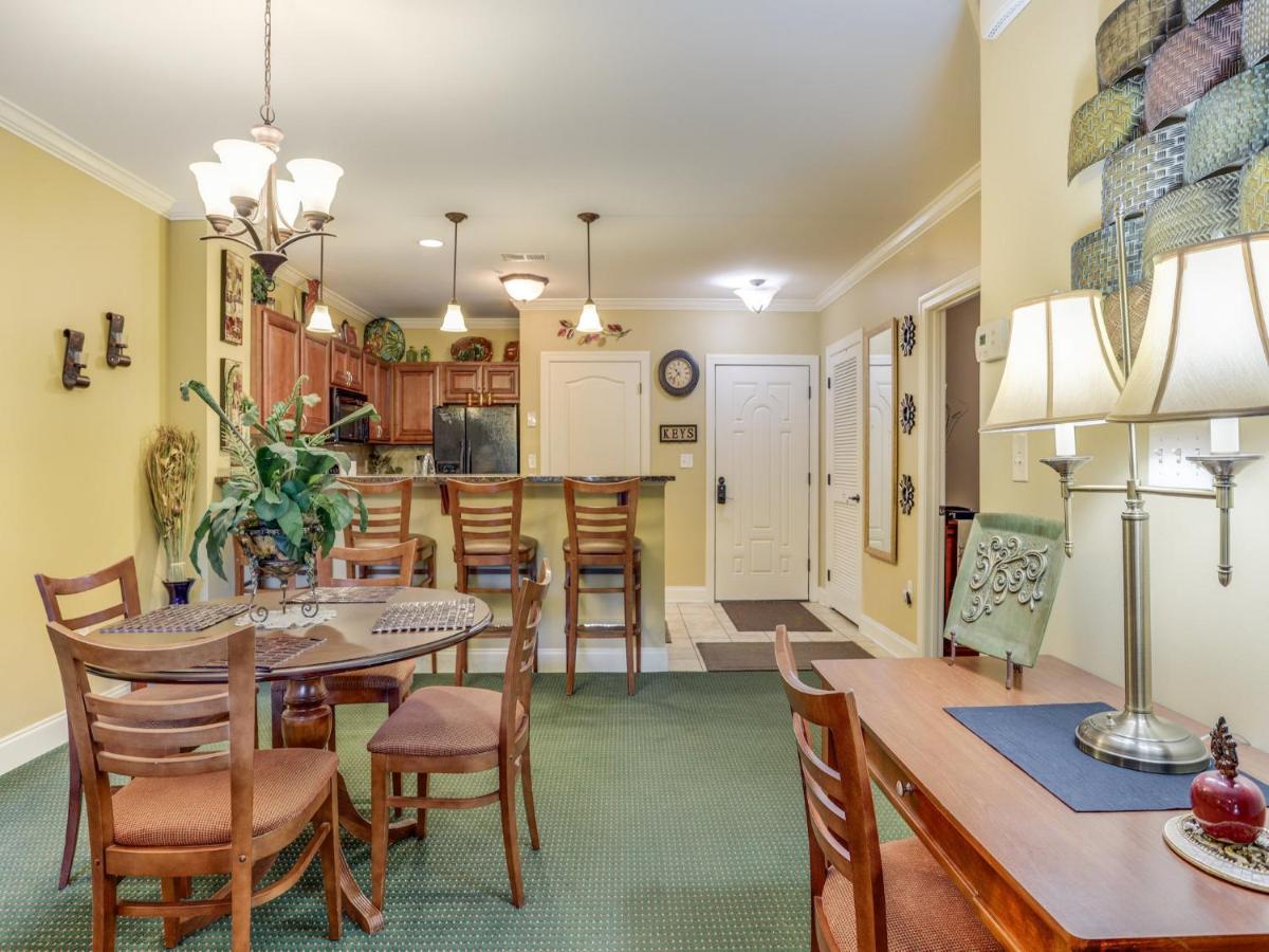 Downtown Delight, 2 Bedrooms, Pool, Hot Tub, Sleeps 6 Gatlinburg Exteriör bild