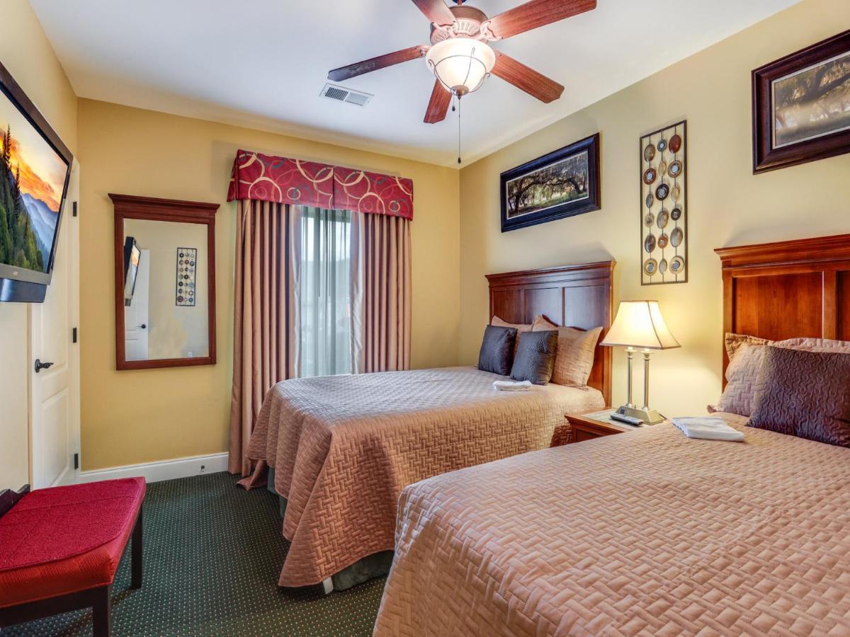 Downtown Delight, 2 Bedrooms, Pool, Hot Tub, Sleeps 6 Gatlinburg Exteriör bild